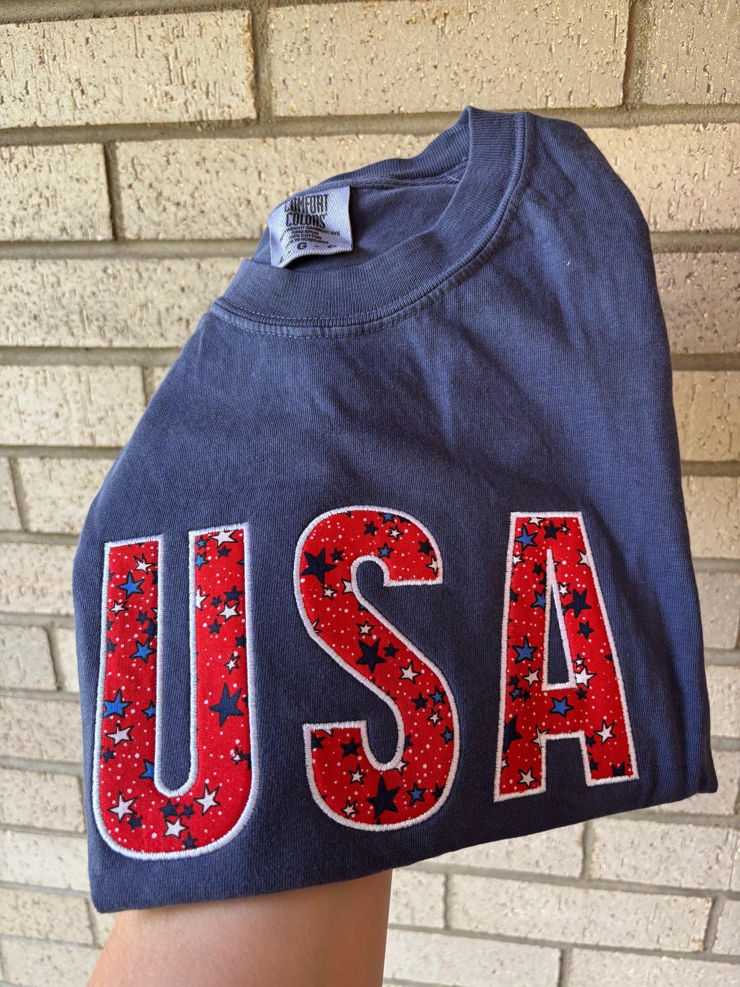 Appliqué USA with Red Fabric & white/blue stars